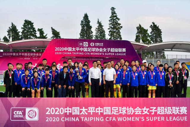 东契奇再三双独行侠胜活塞 KD45分太阳负绿军