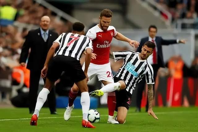 孙铭徽21+15广厦负同曦 原帅30分山西胜四川